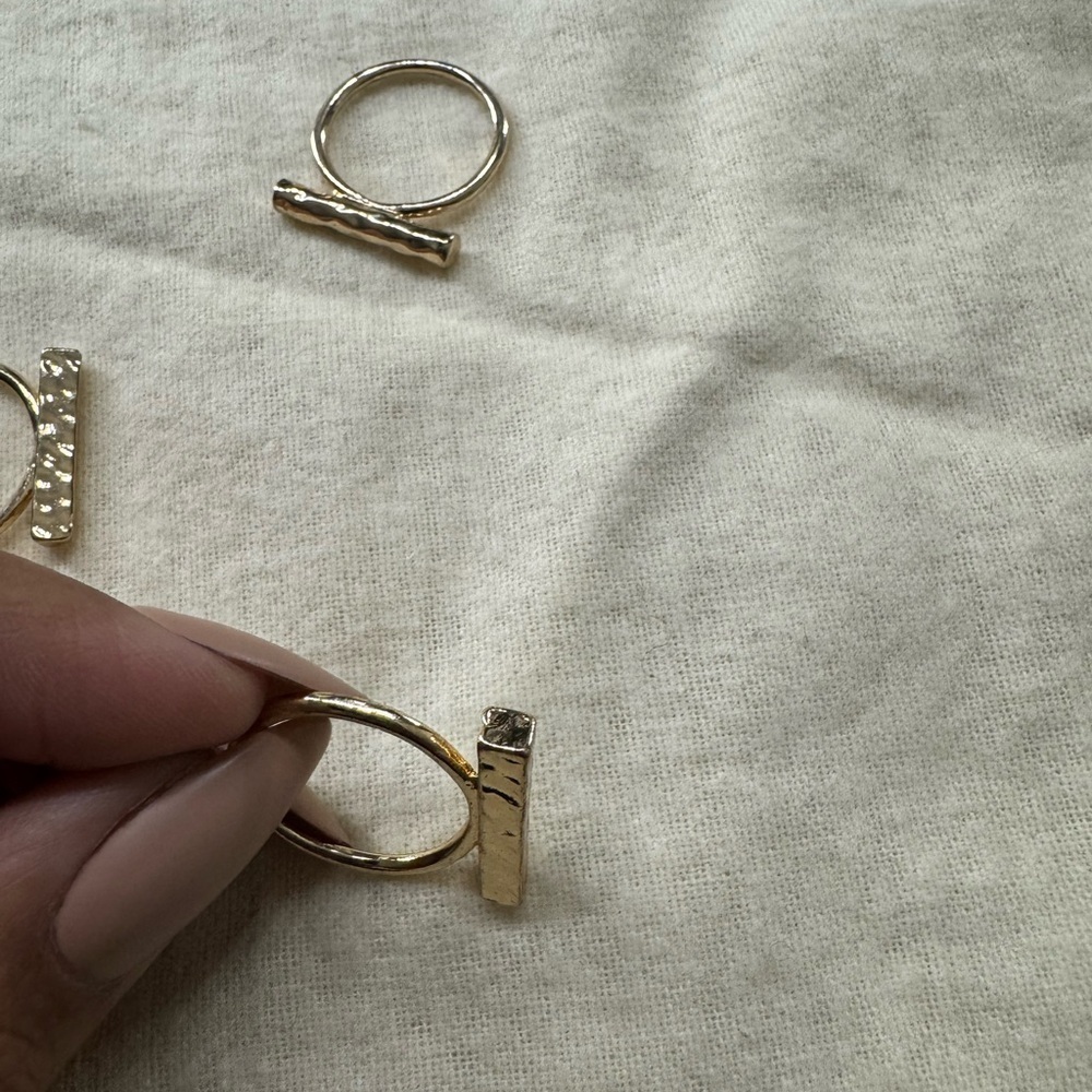 Gold Bar Rings - Picture 4 of 9